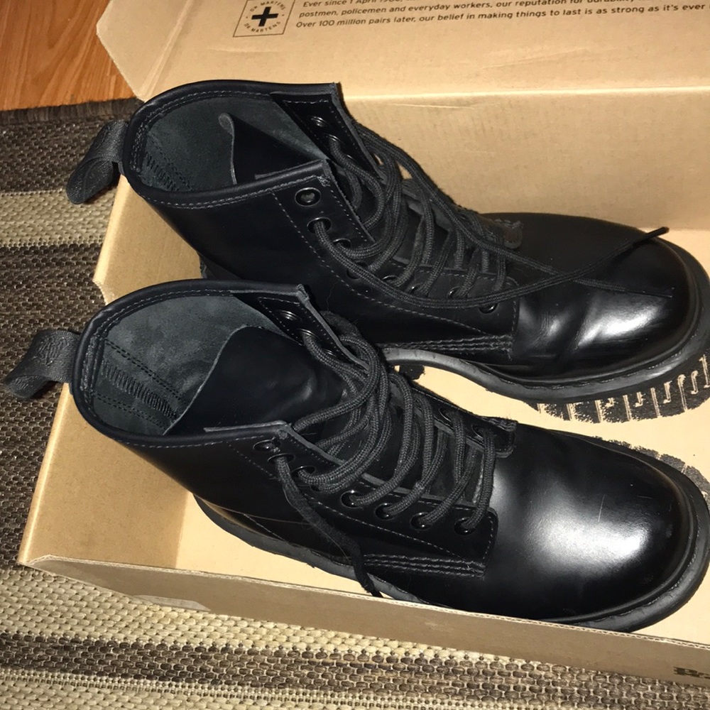 Size 6 Dr.Martens 1460 Black Mono